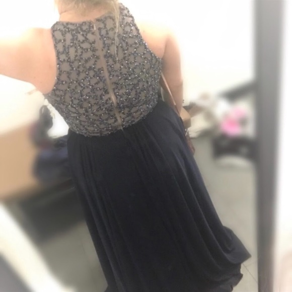 Prom Dress - Picture 3 of 6